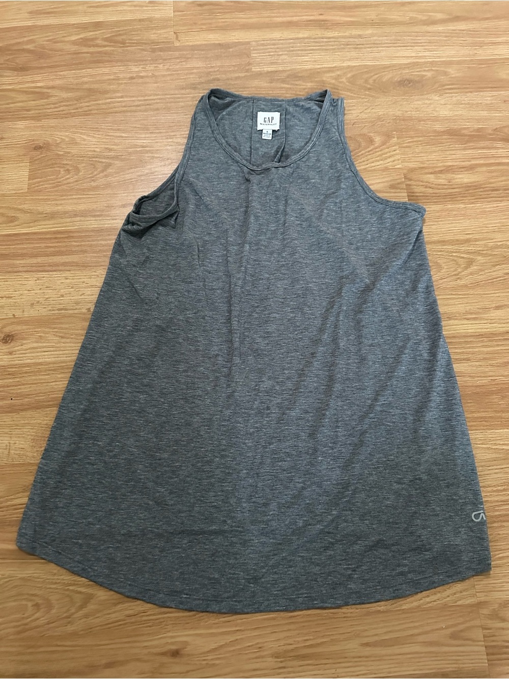 GAP Maternity GapFit Gray Flowy Workout Tank Top Size Small